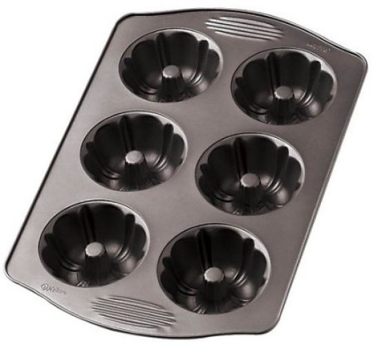 Wilton Excelle Elite 6-Cup Mini Bundt Pan