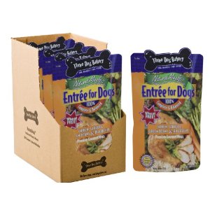 Three Dog Bakery EntrÃƒÂ©e For Dogs, Chicken Carrots Green Beans & Rice,, 12 ounces, 7/pack